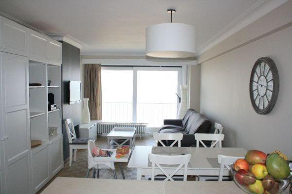 Appartement sur la digue à Knokke-Duinbergen Esterno foto