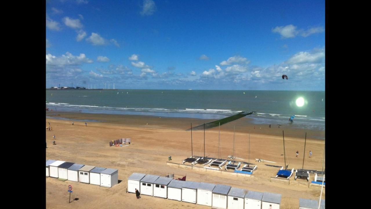 Appartement sur la digue à Knokke-Duinbergen Esterno foto